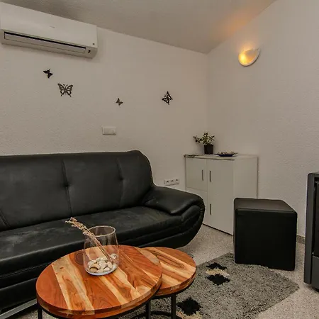Cdi388 Apartment Vir