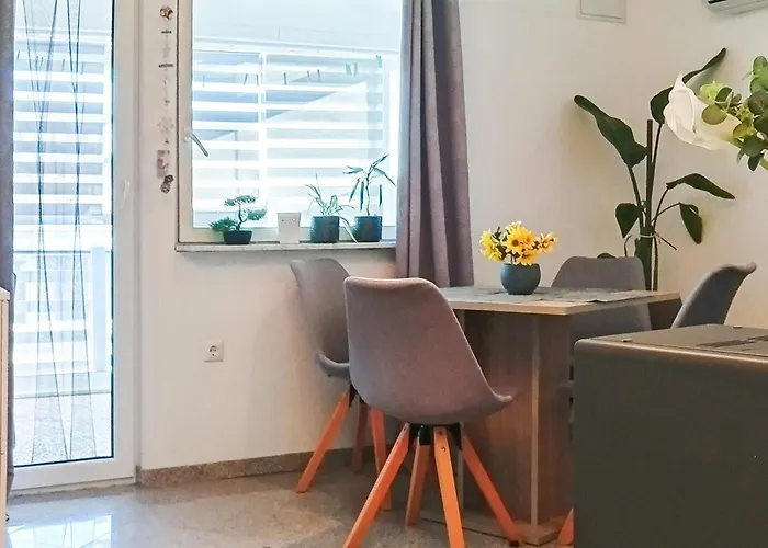 Cdi388 Apartment